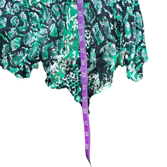 ALICE + OLIVIA Rita Green Snakeprint Silk Georgette Mini Dress Size 0 - Picture 4 of 9